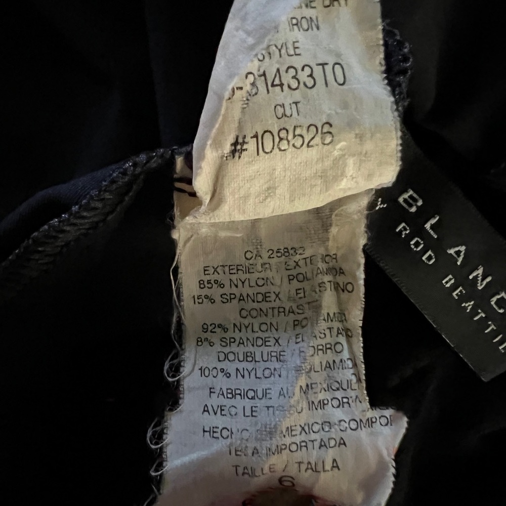 LA BLANCA BY ROD BEATTIE Tankini
Swimsuit Top - Size 6 In Very Good Condition! - Picture 10 of 11